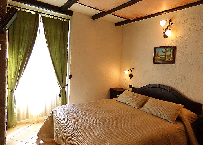 Chalet Sul Lago Hotel In Montagna